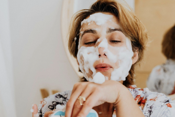 The Best Face Washes for Hydration and PH Balancing